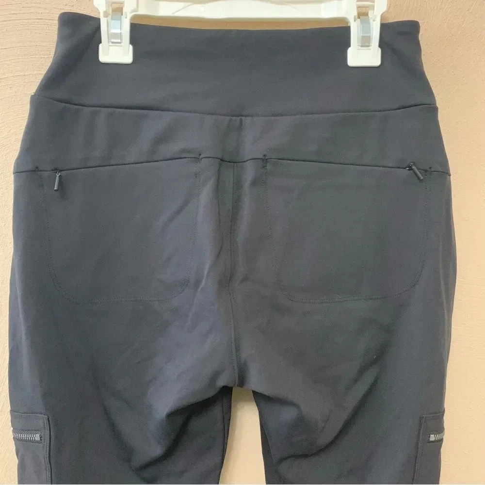 Athleta Headlands Hybrid Cargo Pants in Black Size 4 - Picture 12 of 16